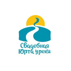 Свадебная юрта у реки